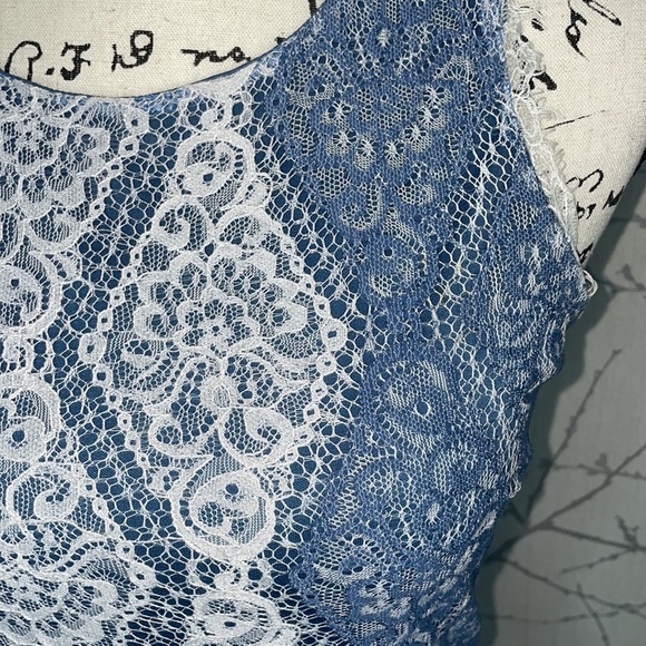 Francesca’s Dina Be lace dress, Size Small - Picture 4 of 8